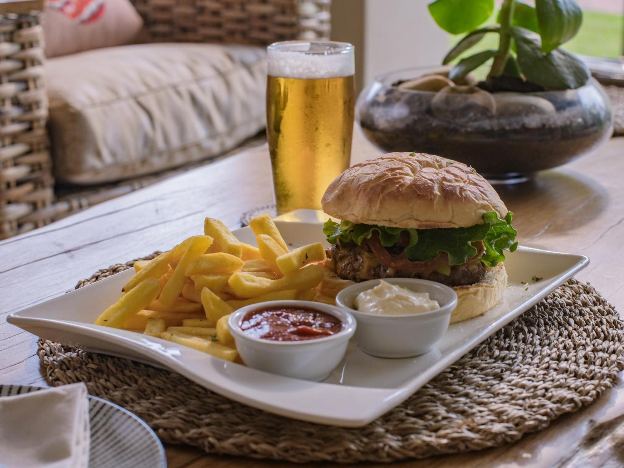ווייט ריבר Monkey Thorn Lodge & Wellness Spa - Adults Only מראה חיצוני תמונה